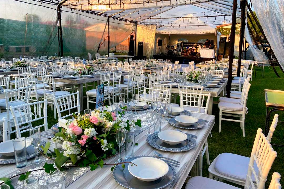 Confía en nosotros para planear y ejecutar tu evento con excelencia, estilo y un servicio impecable